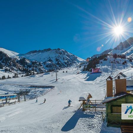Medeu Hotel Almaty Beszkajnar Kültér fotó