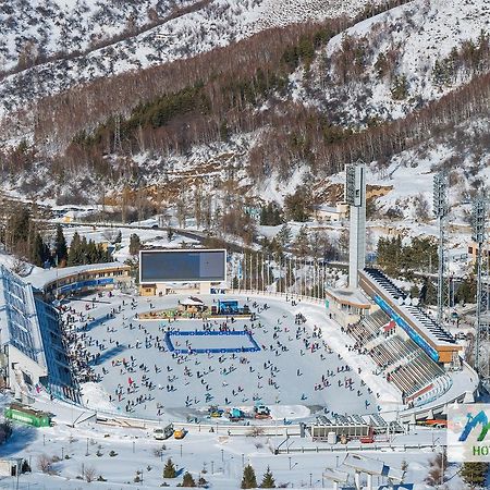 Medeu Hotel Almaty Beszkajnar Kültér fotó